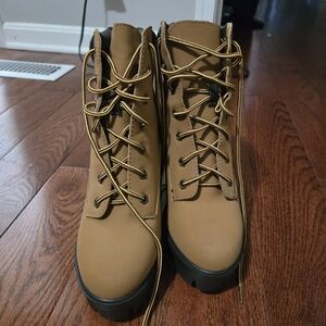 Women's Tan Lace-Up Boots
